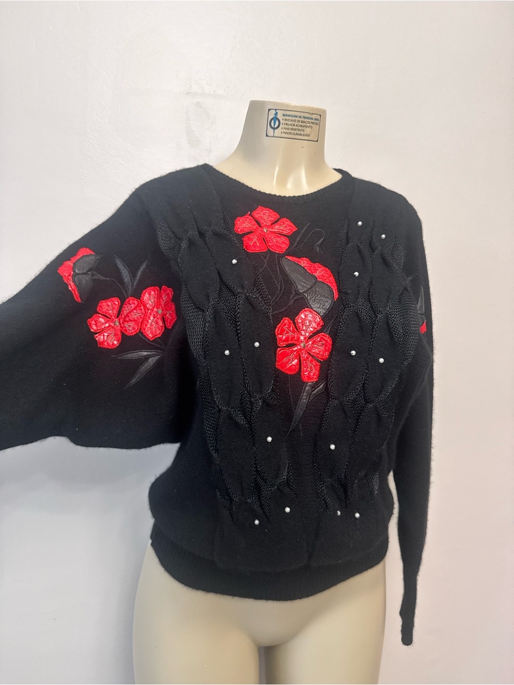 Vintage Cedars Lambs Wool&Angora Rabbit Red Floral Embroidery Sweater